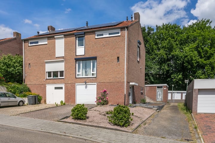 Hertogstraat 8 in Brunssum foto