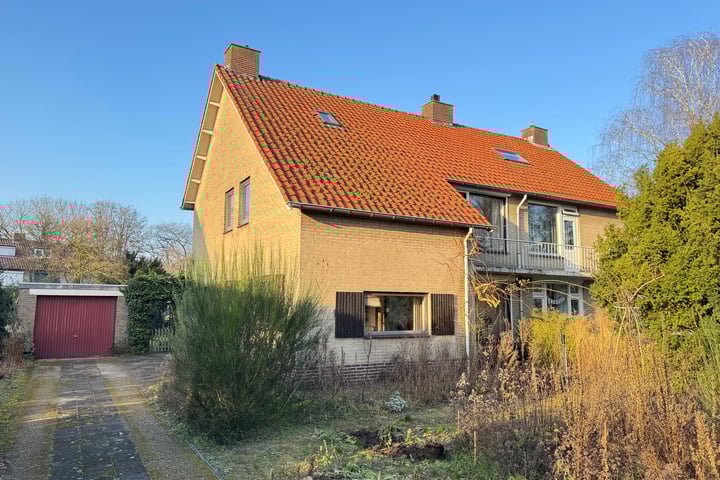 Herungerberg 379 in Venlo foto