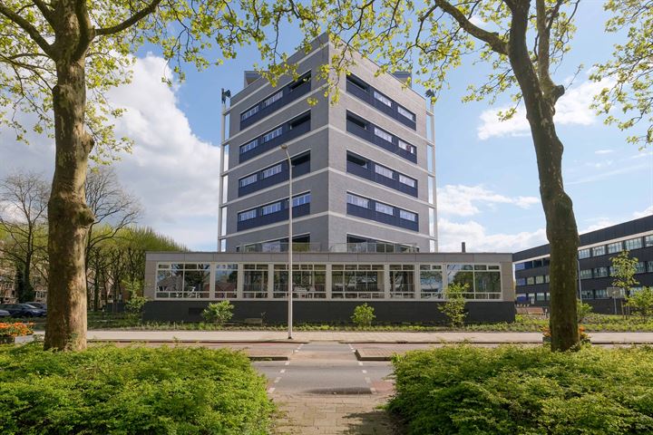 Het Baken 92 in Almelo foto