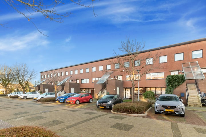Het Brugstuk 107 in Heiloo foto