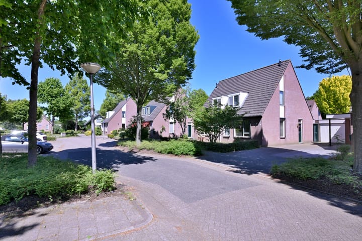 Het Hooiland 11 in Schalkhaar foto