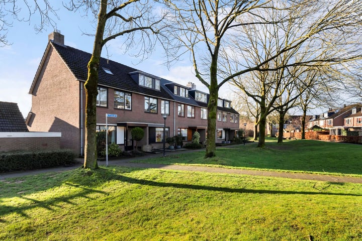 Het Karnhuis 77 in Apeldoorn foto
