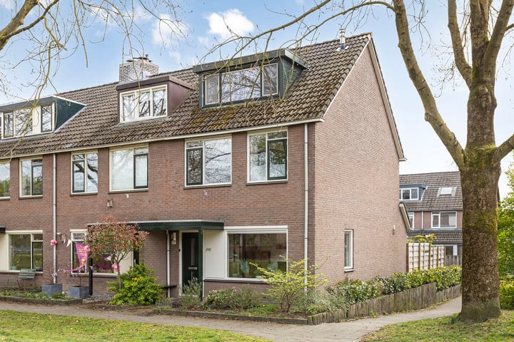 Het Karnhuis 87 in Apeldoorn foto