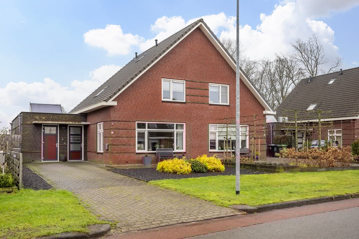 Het Schut 52 in Schoonebeek foto
