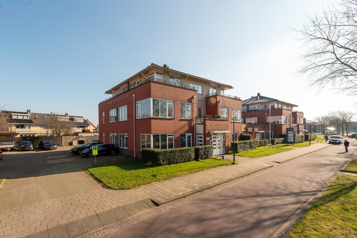 Het Spoor 42a in Houten foto