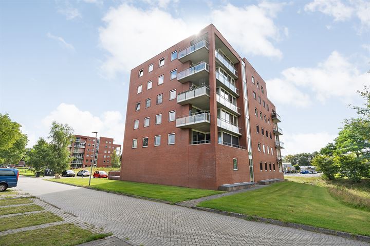 Het Waal 26 in Emmen foto