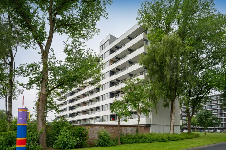 Het Weeld 184 in Emmen foto