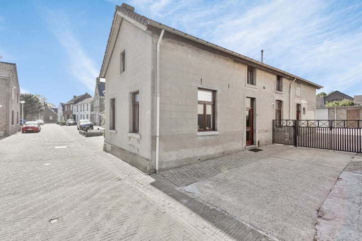Heugemer Kerkstraat 13 in Maastricht foto