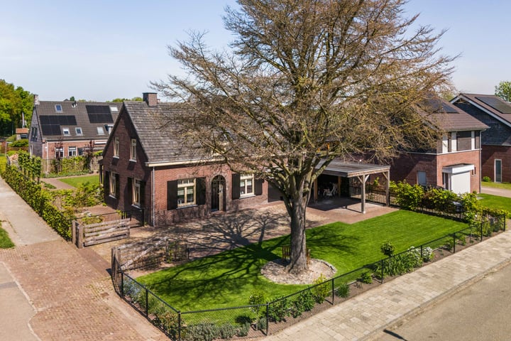 Heugterbroekdijk 8 in Weert foto