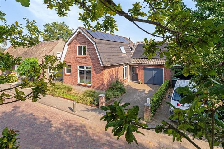 Heusdenseweg 20 in Elshout foto