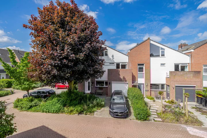 Heuvelhof 12 in Waddinxveen foto