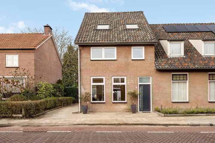 Heuvelstraat 14 in Veldhoven foto