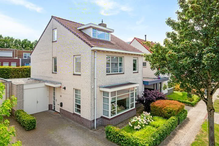 Heuvelwal 24 in Veldhoven foto