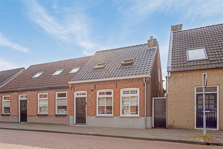Hezelaarstraat 15 in Veghel foto