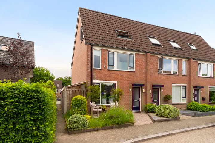 Hezeweg 31 in Apeldoorn foto