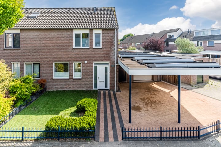 Hilverberg 10 in Veldhoven foto