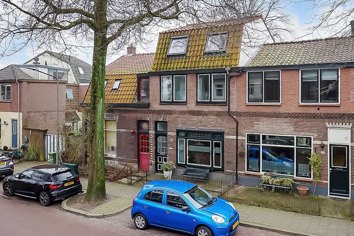 Hilvertsweg 50 in Hilversum foto