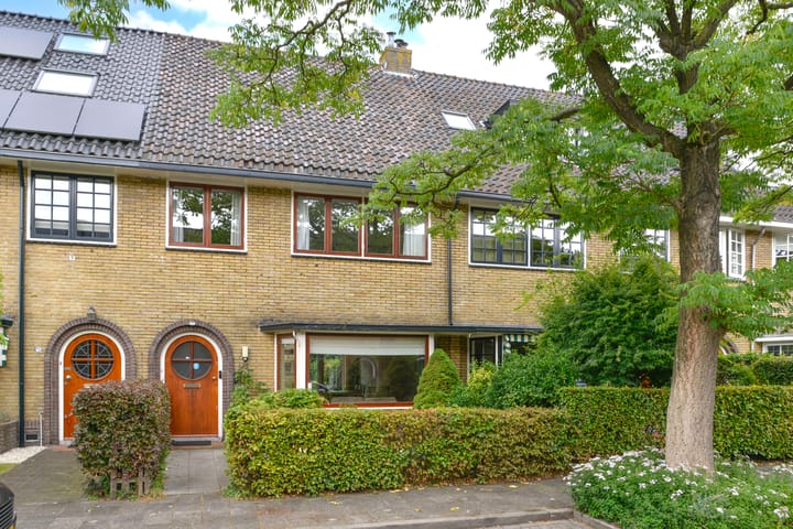 Hindelaan 27 in Hilversum foto