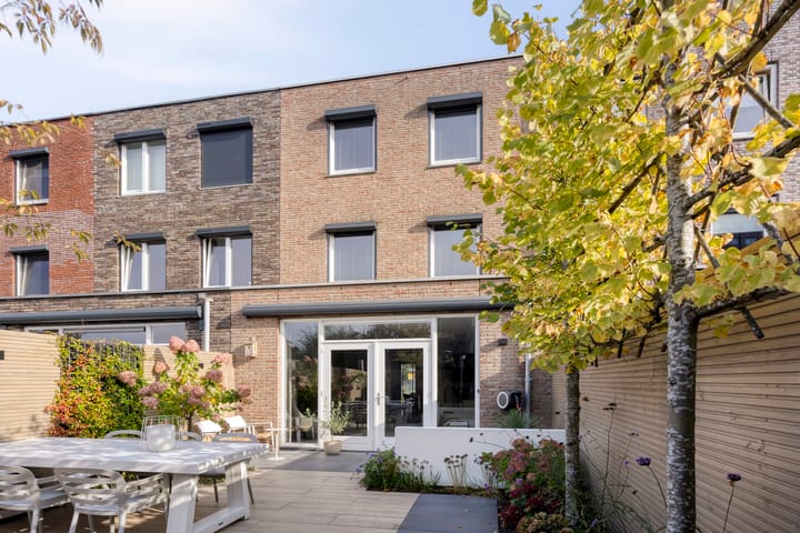 Hindeloopenkade 92 in Amersfoort foto