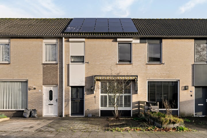 Hindeloopenstraat 72 in Tilburg foto