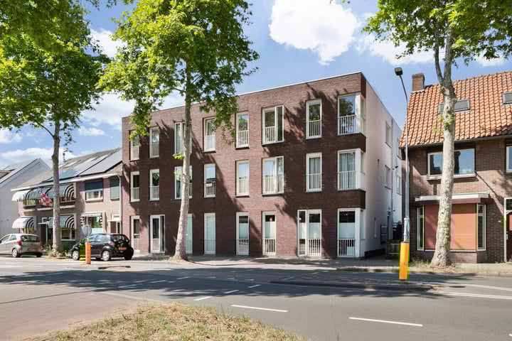 Hintham 66 in Rosmalen foto