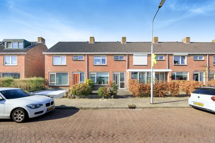 Hobbemastraat 46 in Heemskerk foto
