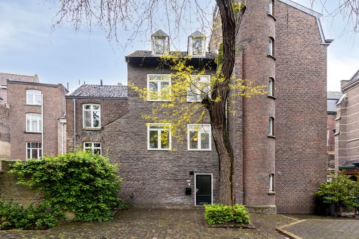 Hochterpoort 38 in Maastricht foto