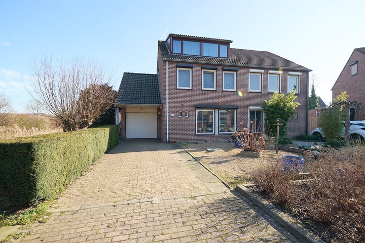 Hoefbladstraat 15 in Terneuzen foto