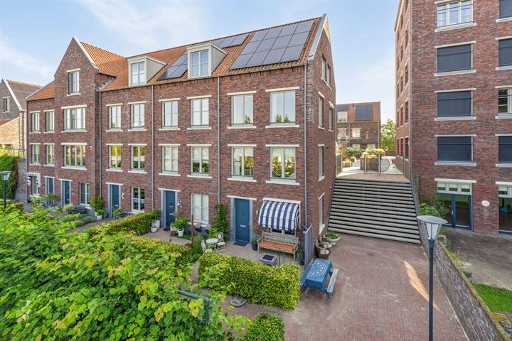 Hoefslag 88 in Bemmel foto