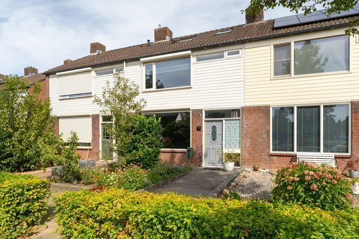 Hoefstraat 44 in Genderen foto