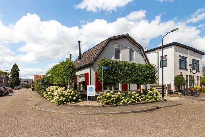 Hoefweg 24 in Apeldoorn foto
