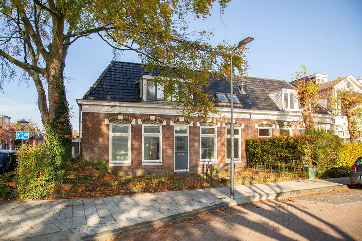 Hoekstersingel 55 in Leeuwarden foto