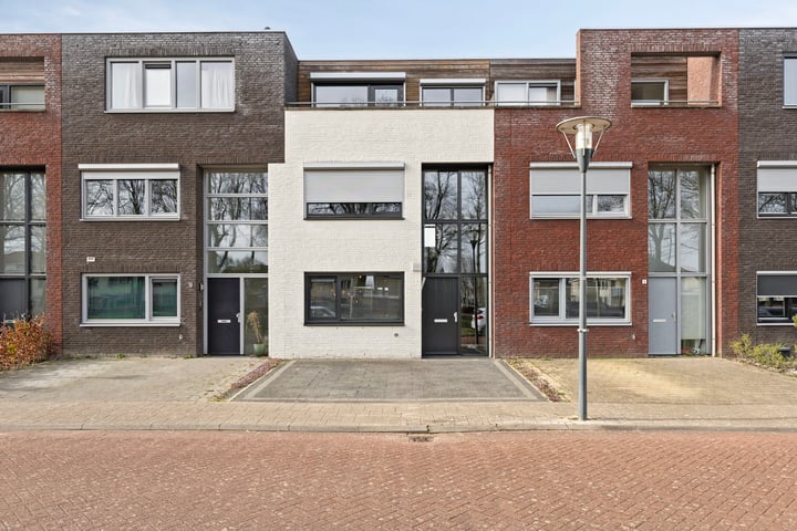 Hoekwal 7 in Veldhoven foto