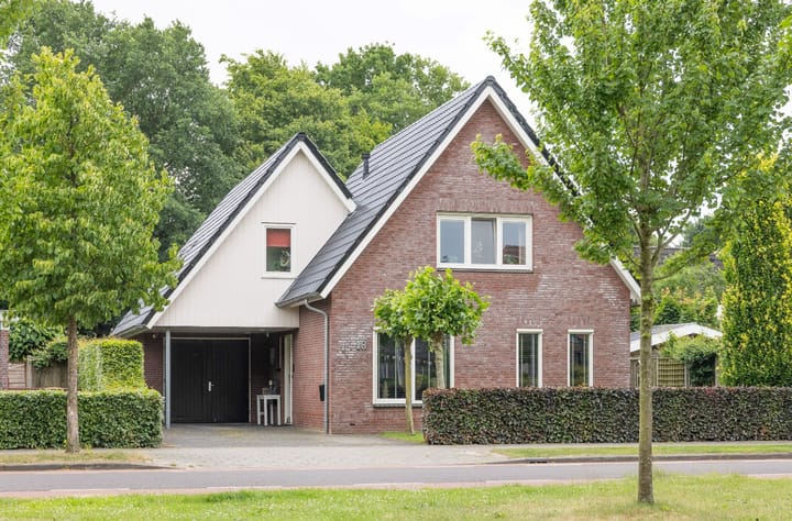 Hoekweg 18 in Vroomshoop