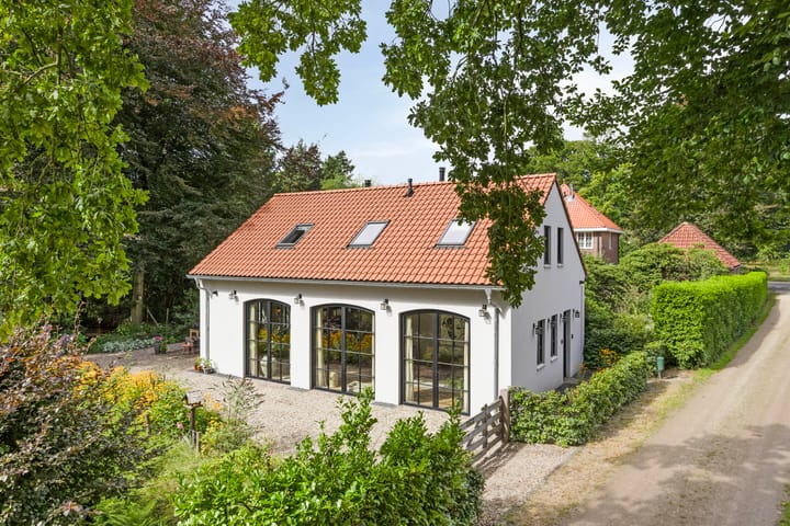 Hoenderloseweg 145 in Ugchelen foto