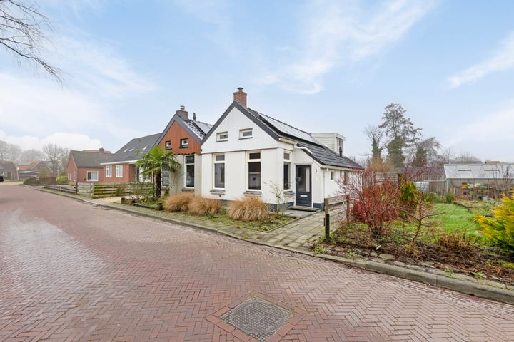 Hoethslaan 1 in Heiligerlee foto