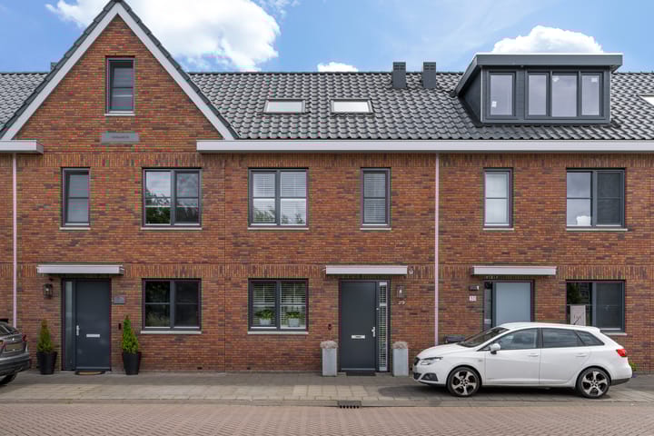 Hof van Delftsesluis 29 in Vlaardingen foto