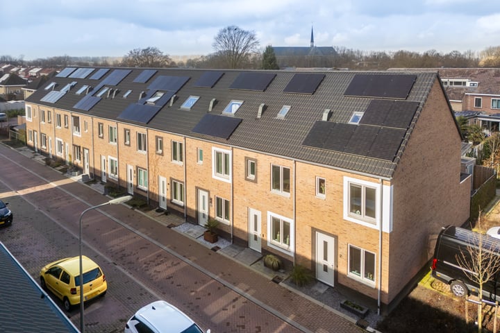 Hof van Fort 4 in Oss foto