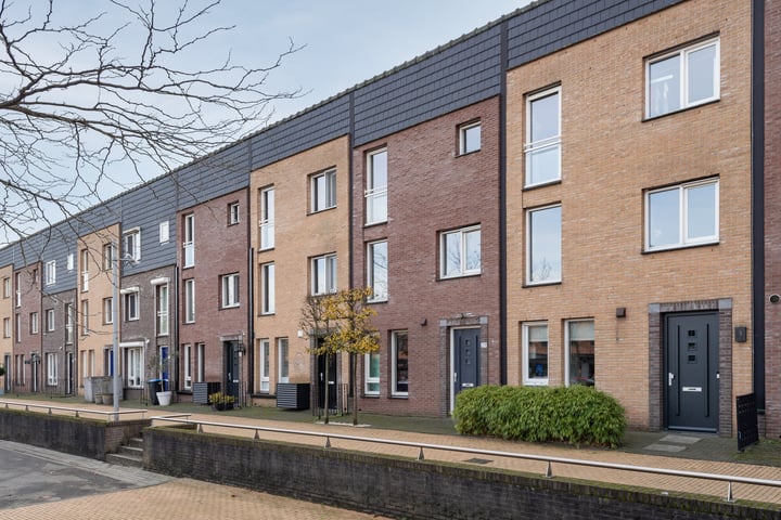 Hof van Portland 29 in Rhoon foto