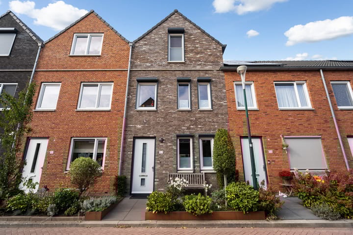 Hof van Voorvliet 53 in Linschoten foto