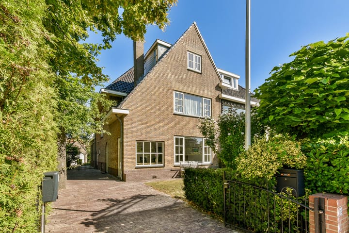 Hoflaan 14 in Wassenaar foto