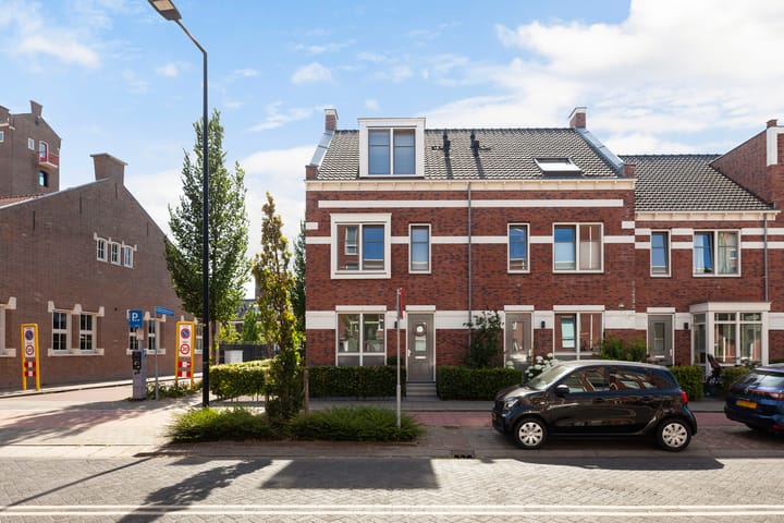 Hoflaan 15A in Vlaardingen foto