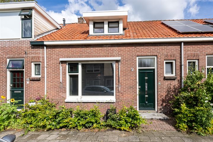 Hoflaan 26 in Middelharnis foto