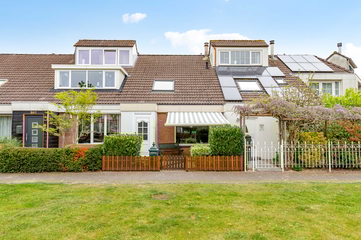 Hofmark 208 in Almere foto