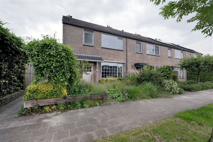 Hofstedenlaan 33 in Roden foto