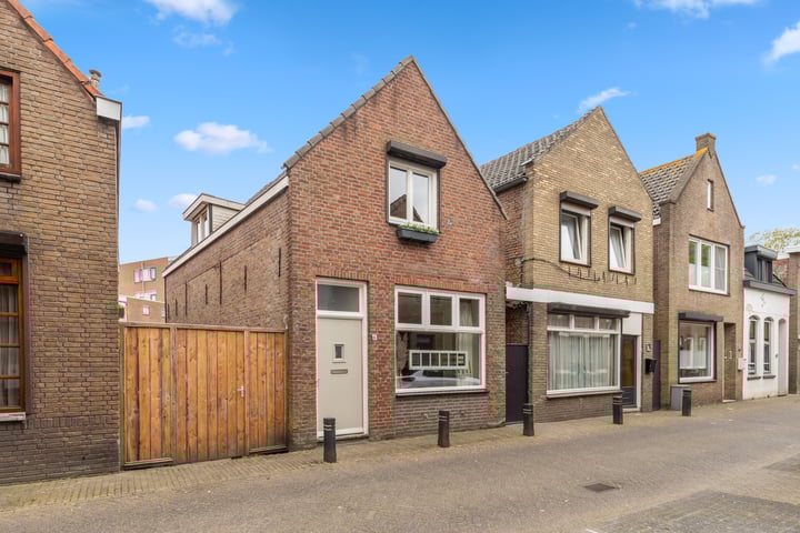 Hofstraat 16 in Roosendaal foto
