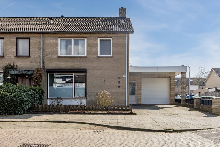 Hofstukken 113 in Uden foto