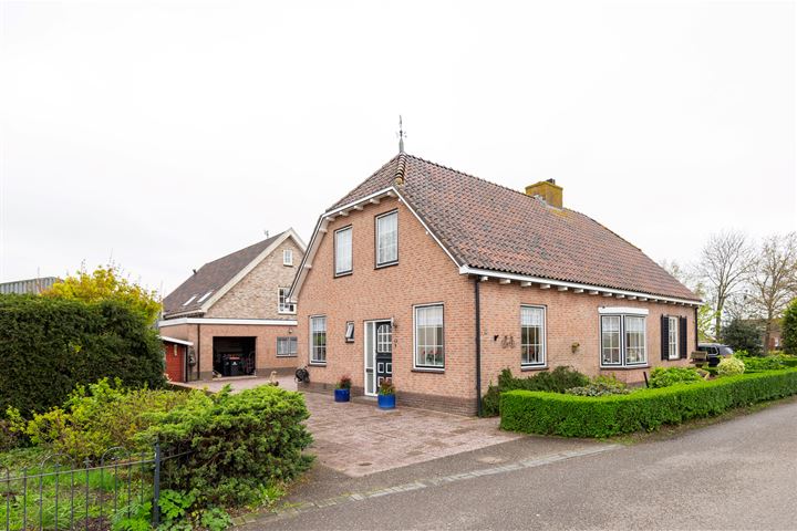 Hofwegen 20 in Bleskensgraaf ca foto