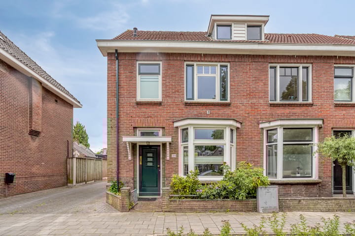 Hoge Bothofstraat 130 in Enschede foto