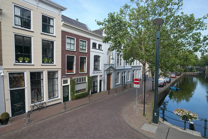 Hoge Gouwe 105 in Gouda foto